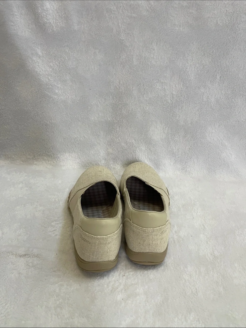 Skechers good used